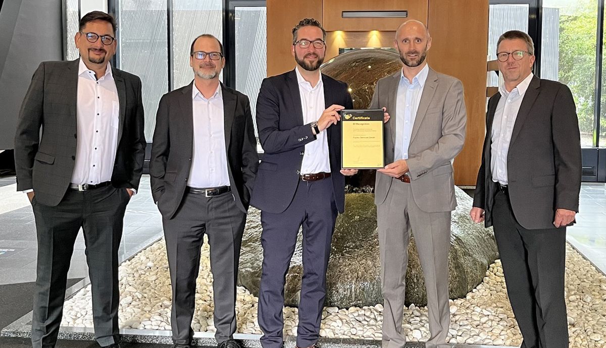 Für die 10. Zertifizierung als SAP Outsourcing Partner in Folge bekam Fujitsu das goldene Zertifikat verliehen.