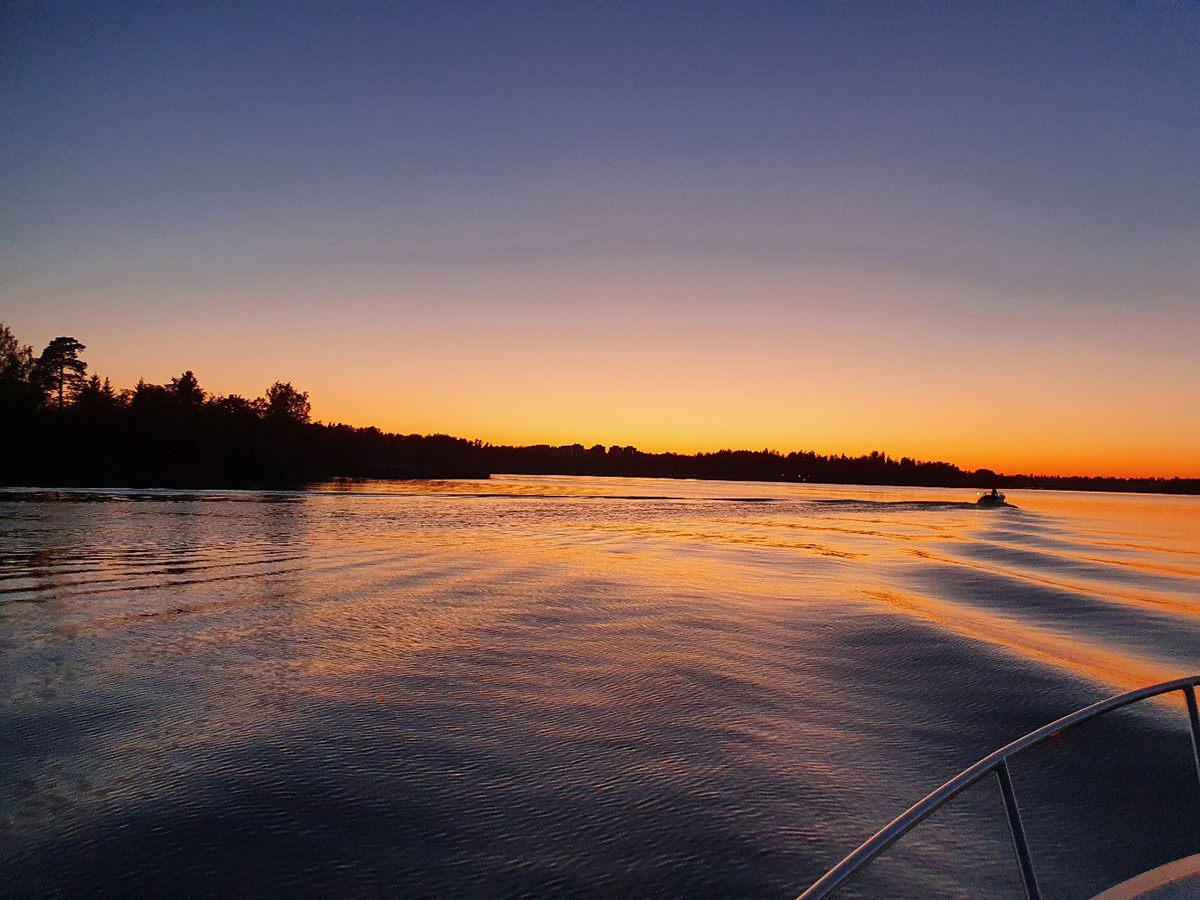 Sonnenuntergang in Finnland